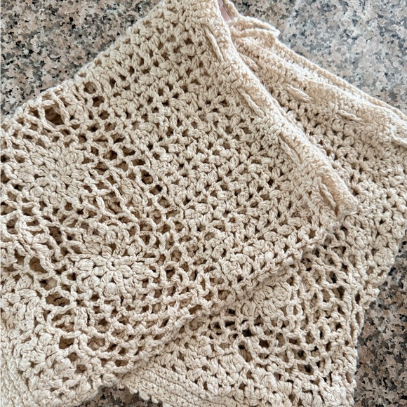 Juicy Couture Beige Crochet Shorts - Picture 1 of 4